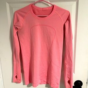Lululemon Swiftly Tech Long sleeve Size 8